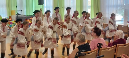 Otroški folkart na Koroškem ko se srečata mladost in modrost (6)